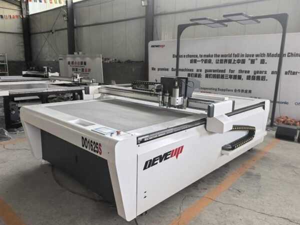 Automatic Cutter for Knitwear Nonwoven Fabrics Similar Like Iecho Zund CNC Digital Cutting Machine - Image 2